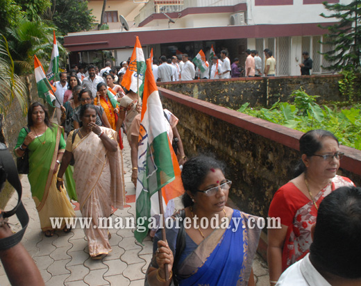 ’Mane Manege Congress 1